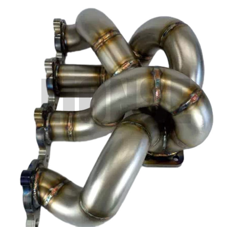 Mutatio automobile exhaurit pipe, differentia inter immaculatam ferro et Titanium stillam