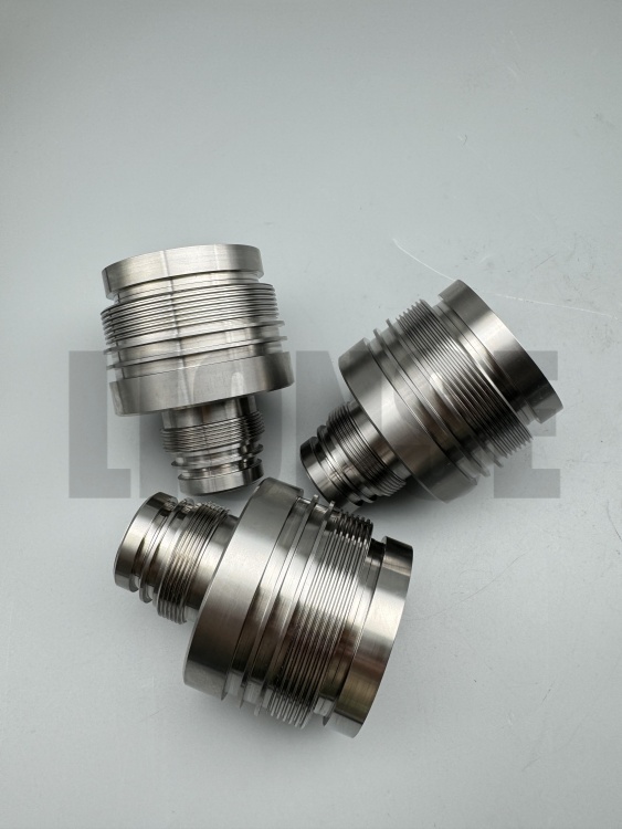 Quare Gradus 5 Titanium mixtura ad apparatum maris profunda eligitur?