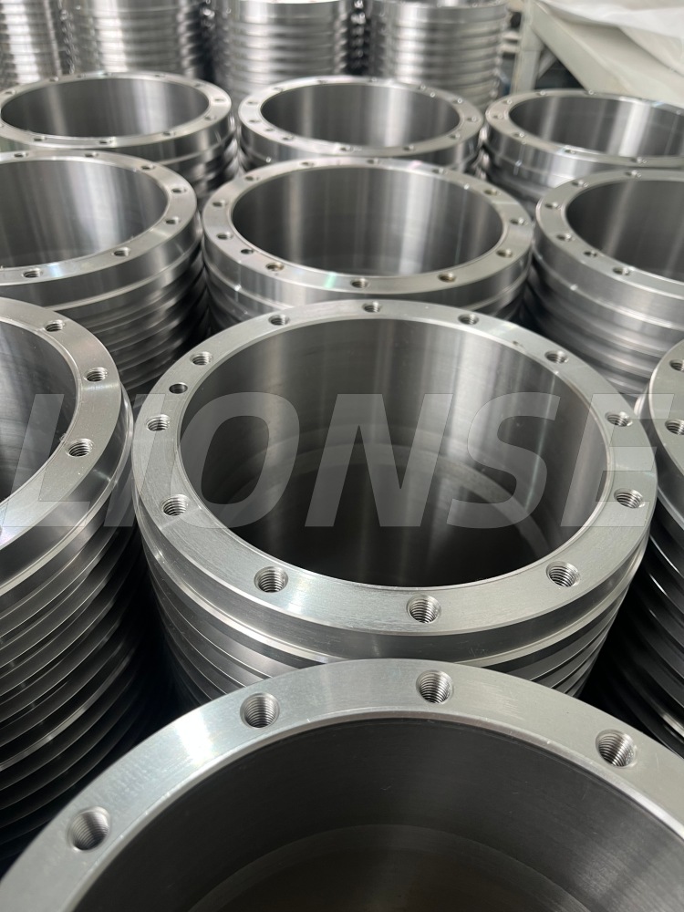 Iteratio technica iteratio industriae upgrading - Sleeve Machined Partes praeco in novo capitulo applicationes altae praecisiones